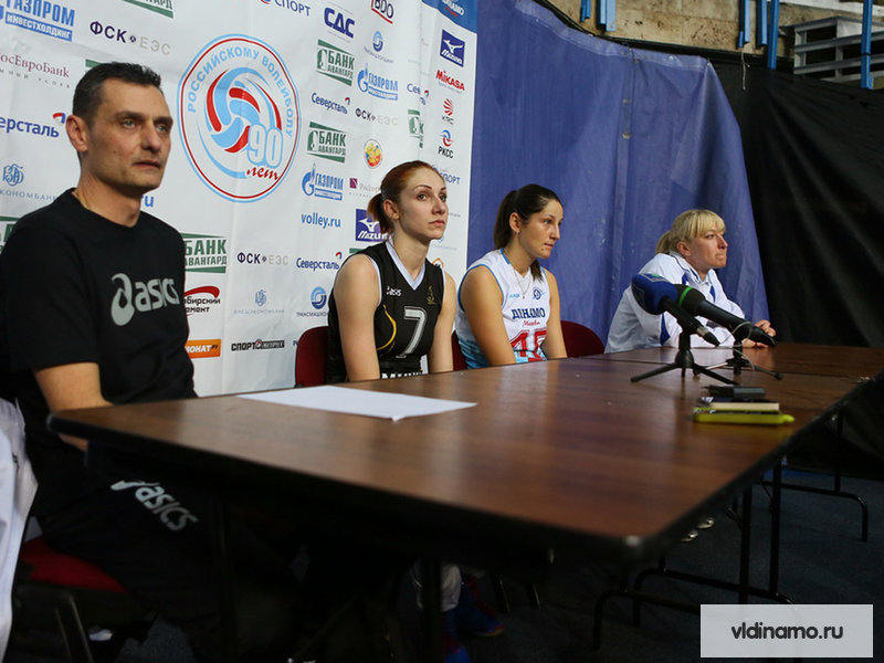 Московское "Динамо" уступило "Омичке"